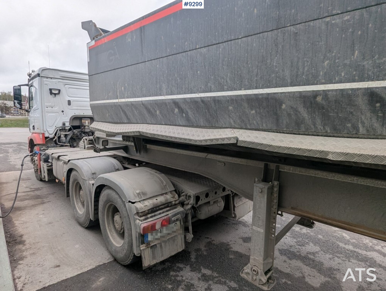 Ciągnik siodłowy Tractor Unit Mercedes-Benz Arocs 3351 6x4 with tipper trailer: zdjęcie 8