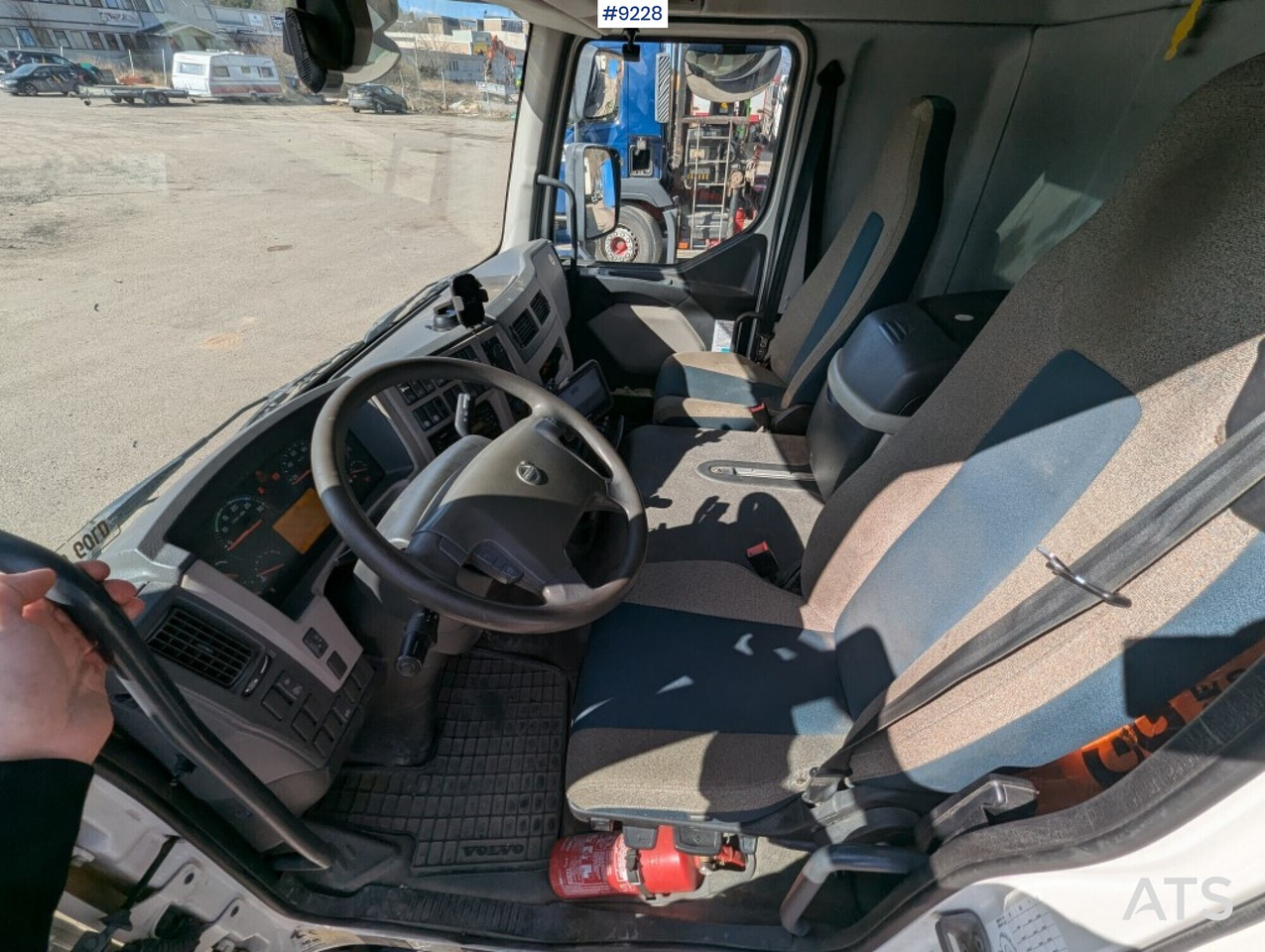 Crane Truck Volvo FL 280 4X2 with HIAB XS 144 E-5 crane (SEE VIDEO) - Samochod ciężarowy z HDS: zdjęcie 5 Crane Truck Volvo FL 280 4X2 with HIAB XS 144 E-5 crane (SEE VIDEO) - Samochod ciężarowy z HDS: zdjęcie 5