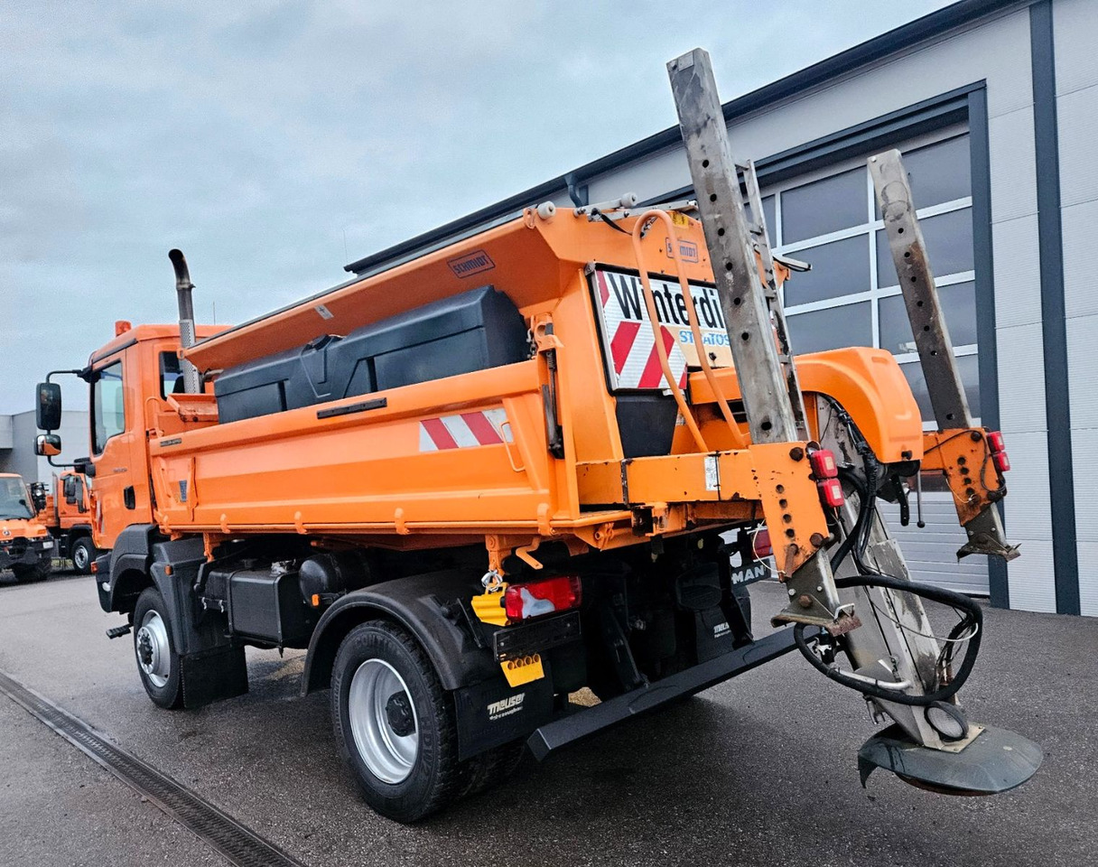 MAN TGM 13.250 4x4 Euro5 Winterdienst - Wywrotka: zdjęcie 3 MAN TGM 13.250 4x4 Euro5 Winterdienst - Wywrotka: zdjęcie 3