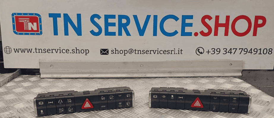 Interruttori consolle Mercedes-Benz MP4 - Układ elektryczny: zdjęcie 1 Interruttori consolle Mercedes-Benz MP4 - Układ elektryczny: zdjęcie 1