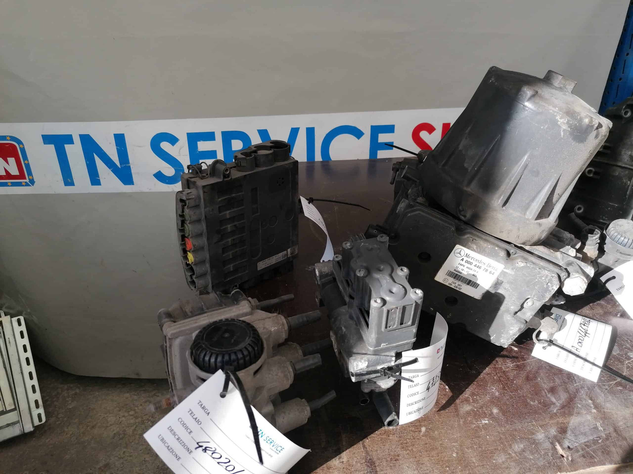 Valvole Pneumatiche - Zawór hydrauliczny do Samochodów ciężarowych: zdjęcie 3 Valvole Pneumatiche - Zawór hydrauliczny do Samochodów ciężarowych: zdjęcie 3