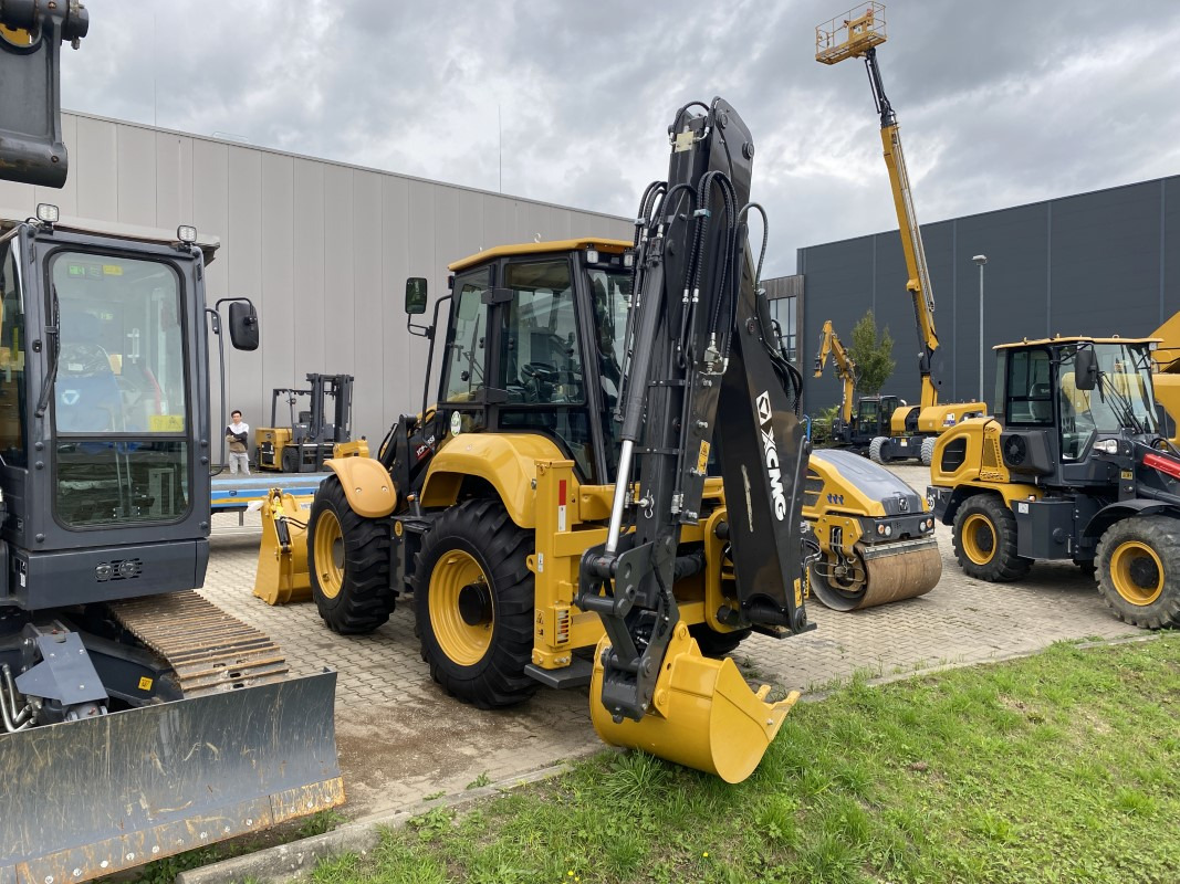 XCMG XC8-S3580 - Koparko-ładowarka: zdjęcie 3 XCMG XC8-S3580 - Koparko-ładowarka: zdjęcie 3