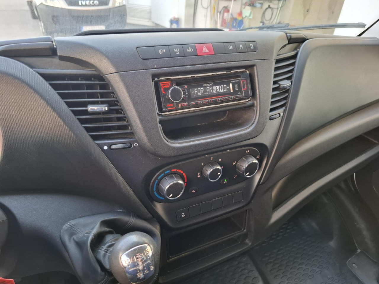 Mikrobus IVECO Daily 35S14V: zdjęcie 7 Mikrobus IVECO Daily 35S14V: zdjęcie 7