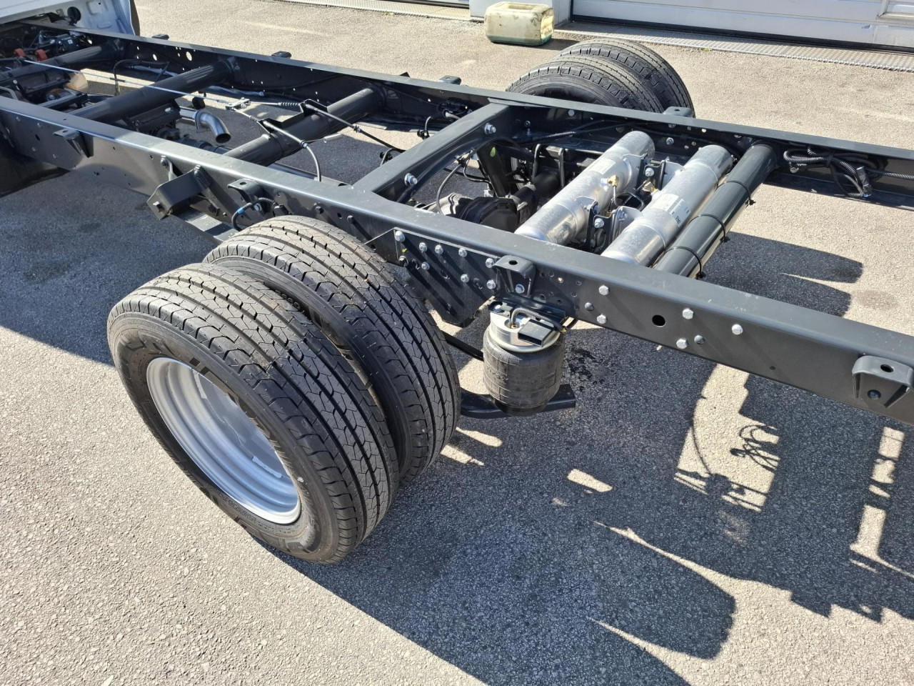 IVECO Daily 50C18H/P - Samochód ciężarowe pod zabudowę: zdjęcie 5 IVECO Daily 50C18H/P - Samochód ciężarowe pod zabudowę: zdjęcie 5