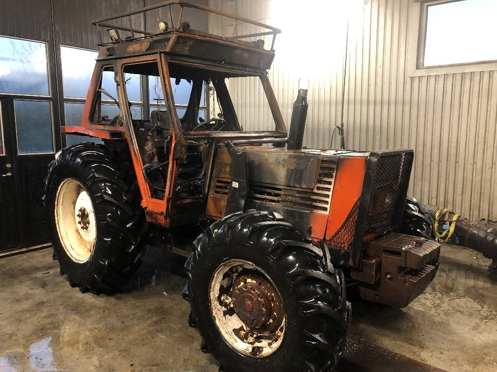 Fiat 90-90 Dismantled: only spare parts - Ciągnik rolniczy: zdjęcie 1 Fiat 90-90 Dismantled: only spare parts - Ciągnik rolniczy: zdjęcie 1