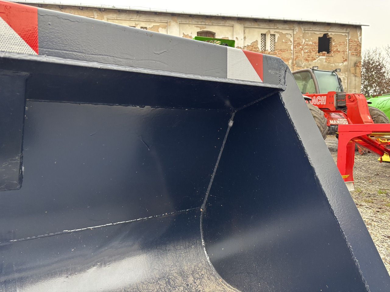 21453 Łyżka Objętościowa 2,3m 1,01 m3 z mocowaniem do ładowarki Claas Scorpion. - Łyżka do ładowarki: zdjęcie 2 21453 Łyżka Objętościowa 2,3m 1,01 m3 z mocowaniem do ładowarki Claas Scorpion. - Łyżka do ładowarki: zdjęcie 2