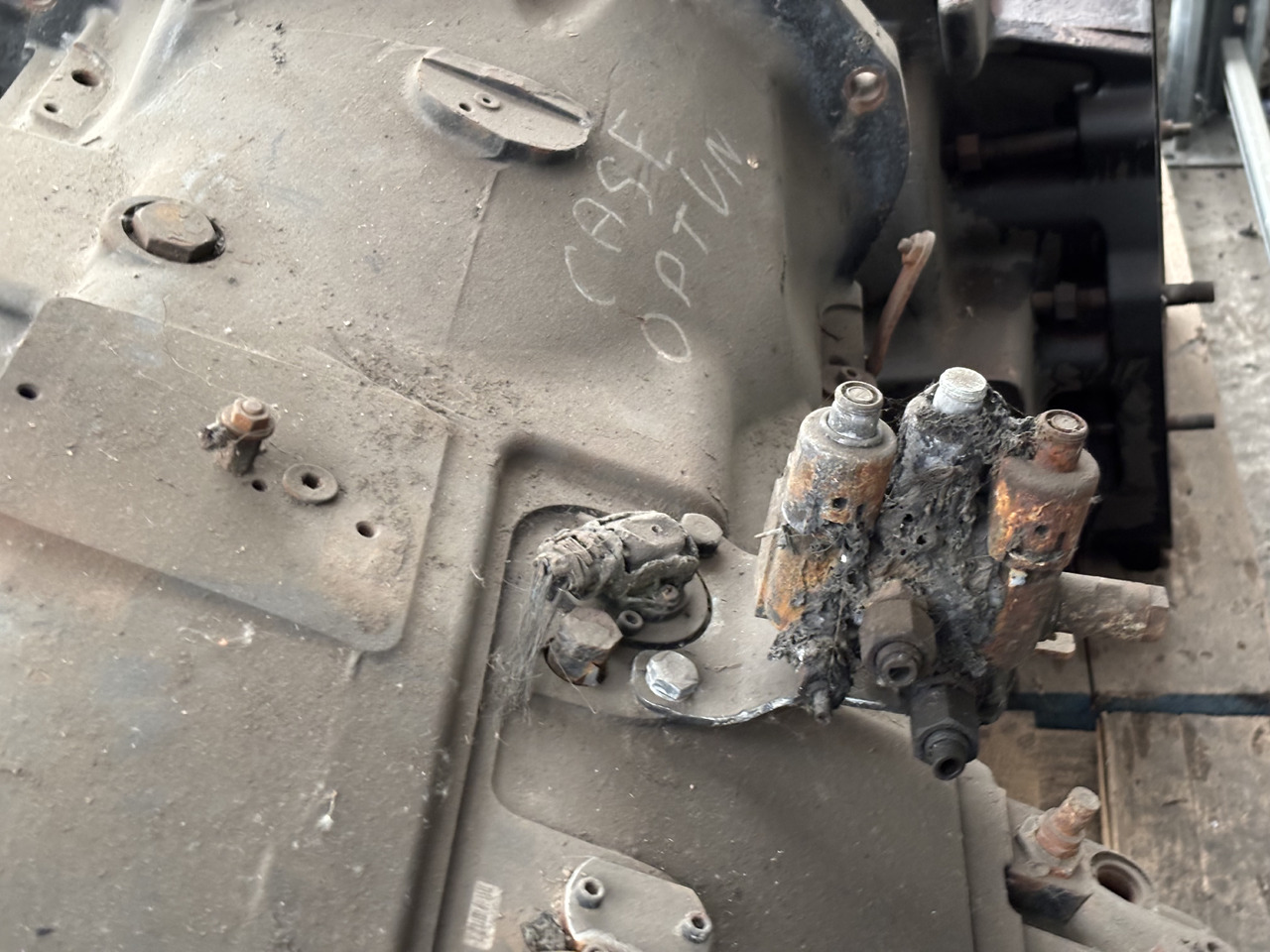 CNH 47639631 Skrzynia Biegów AutoCommand New Holland T7. 275 Case 270 Optum - Skrzynia biegów do Maszyn rolniczych: zdjęcie 5 CNH 47639631 Skrzynia Biegów AutoCommand New Holland T7. 275 Case 270 Optum - Skrzynia biegów do Maszyn rolniczych: zdjęcie 5