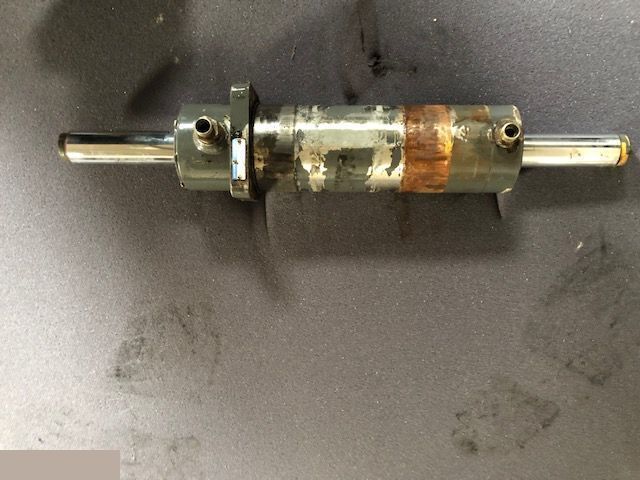 Carraro Siłownik Skrętu - Siłownik hydrauliczny do Maszyn rolniczych: zdjęcie 2 Carraro Siłownik Skrętu - Siłownik hydrauliczny do Maszyn rolniczych: zdjęcie 2