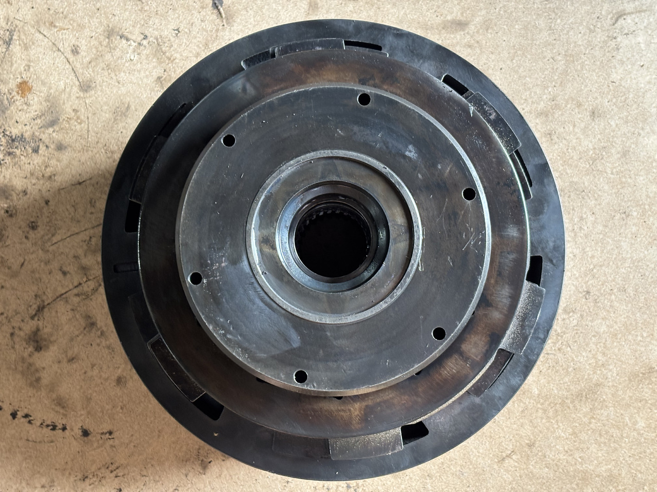 Claas AXION 830 Wieniec przekładni Jarzmo Koło Dzwon - Skrzynia biegów i części do Maszyn rolniczych: zdjęcie 5 Claas AXION 830 Wieniec przekładni Jarzmo Koło Dzwon - Skrzynia biegów i części do Maszyn rolniczych: zdjęcie 5