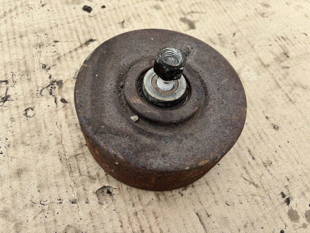 Claas Jaguar 970 - zespół wciągania, rolka napinacza 00 0672 366 2 0006723662 - Układ dolotowy do Kombajnów zbożowych: zdjęcie 1 Claas Jaguar 970 - zespół wciągania, rolka napinacza 00 0672 366 2 0006723662 - Układ dolotowy do Kombajnów zbożowych: zdjęcie 1