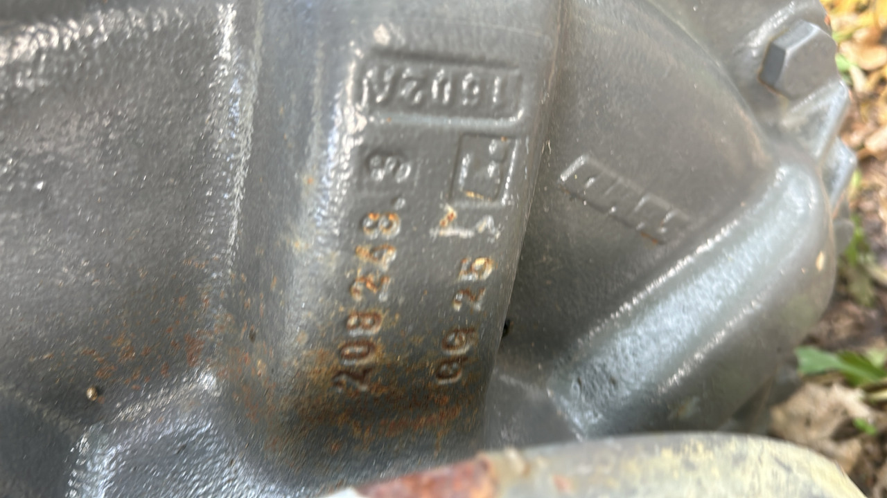 Claas Lexion 570 zwolnica przednia skrzynia biegów części - Skrzynia biegów do Maszyn rolniczych: zdjęcie 3 Claas Lexion 570 zwolnica przednia skrzynia biegów części - Skrzynia biegów do Maszyn rolniczych: zdjęcie 3