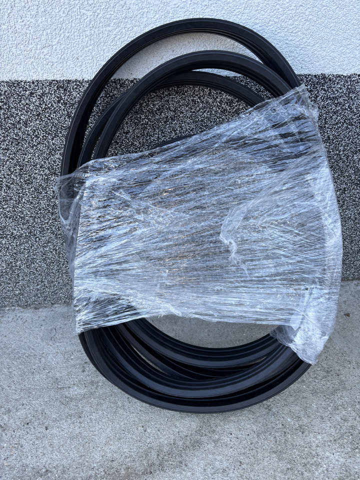 Claas Lexion - pas klinowy napędu głównego 0006449610 644961.0 NOWY - Pasek do Kombajnów zbożowych: zdjęcie 1 Claas Lexion - pas klinowy napędu głównego 0006449610 644961.0 NOWY - Pasek do Kombajnów zbożowych: zdjęcie 1