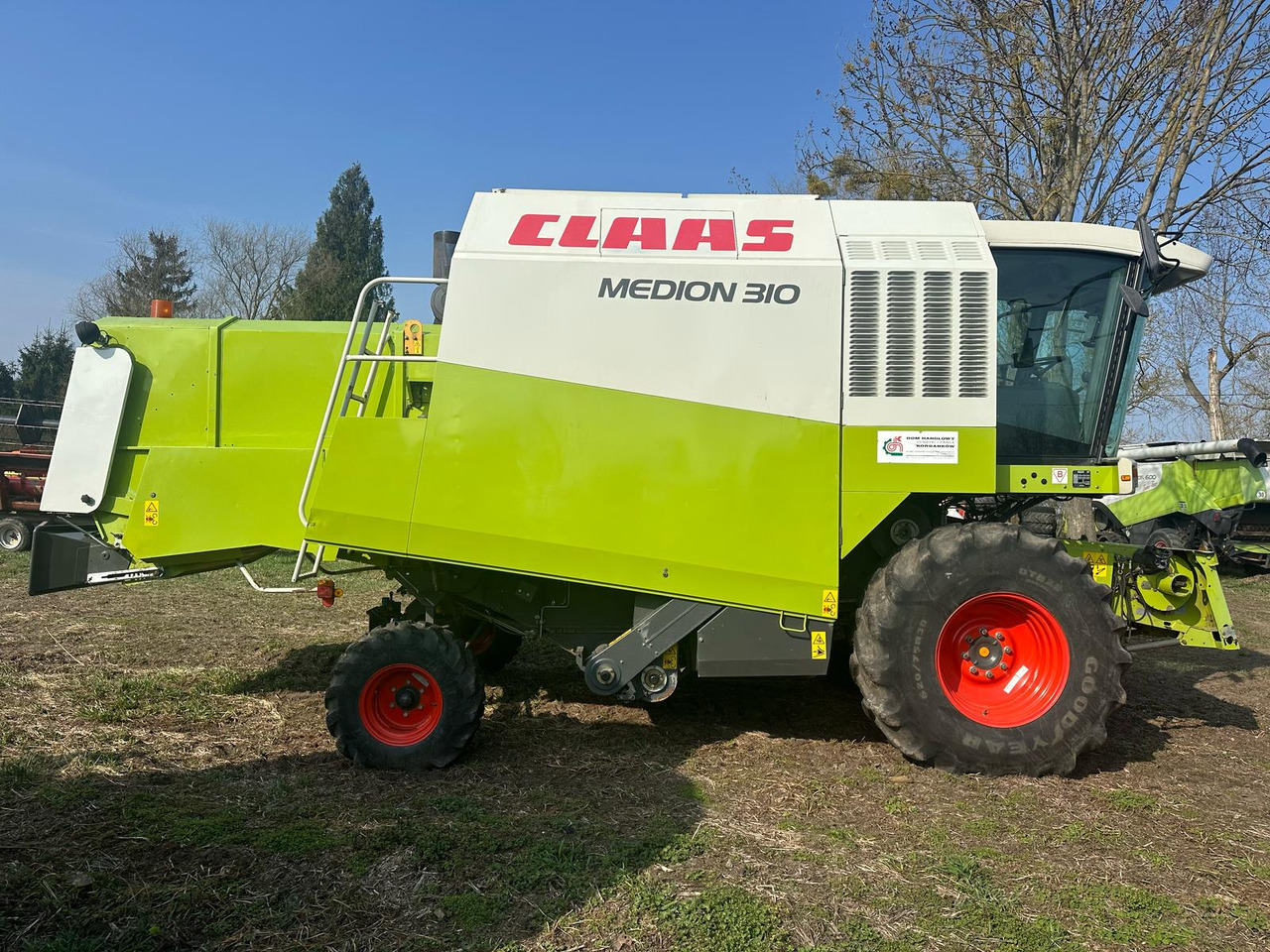 Claas Medion 310 z roku 2002. - Kombajn zbożowy: zdjęcie 4 Claas Medion 310 z roku 2002. - Kombajn zbożowy: zdjęcie 4