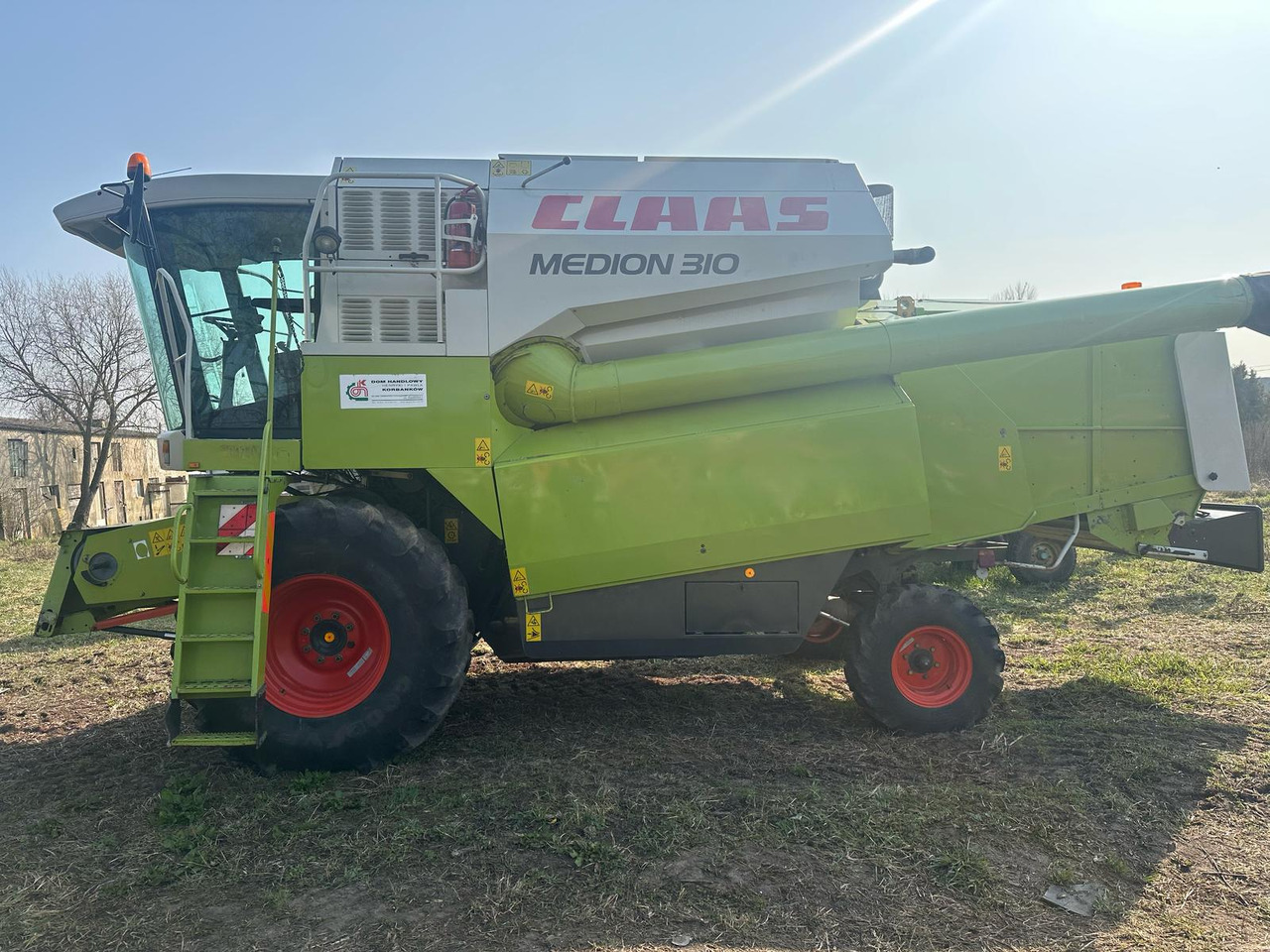 Claas Medion 310 z roku 2002. - Kombajn zbożowy: zdjęcie 1 Claas Medion 310 z roku 2002. - Kombajn zbożowy: zdjęcie 1