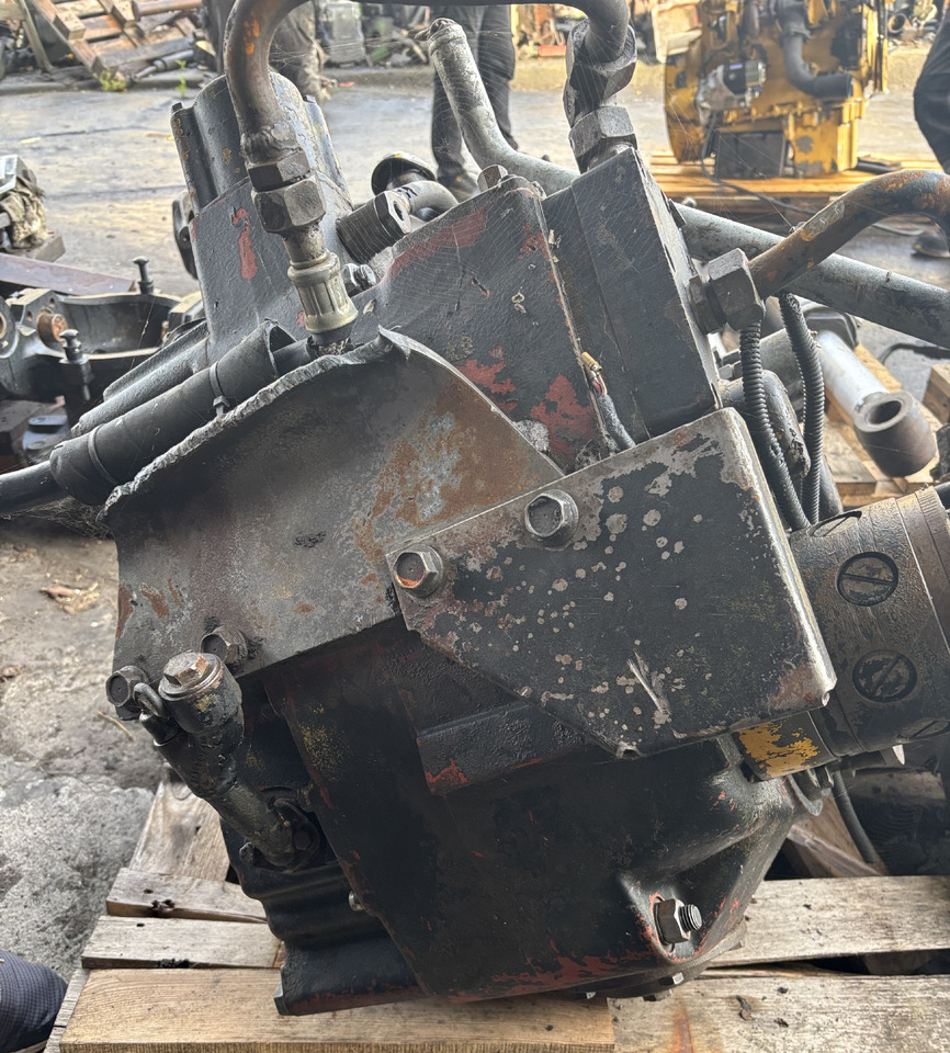 HANOMAG 422 Skrzynia Biegów do ładowarki kołowej HANOMAG 55 D - Skrzynia biegów do Maszyn rolniczych: zdjęcie 5 HANOMAG 422 Skrzynia Biegów do ładowarki kołowej HANOMAG 55 D - Skrzynia biegów do Maszyn rolniczych: zdjęcie 5