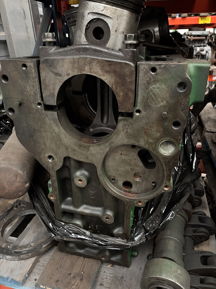 John Deere 6125 R517076 R518736 R518737 Blok Silnika Tłoki Korbowody Wał CZĘŚCI - Blok cylindrów do Maszyn rolniczych: zdjęcie 2 John Deere 6125 R517076 R518736 R518737 Blok Silnika Tłoki Korbowody Wał CZĘŚCI - Blok cylindrów do Maszyn rolniczych: zdjęcie 2