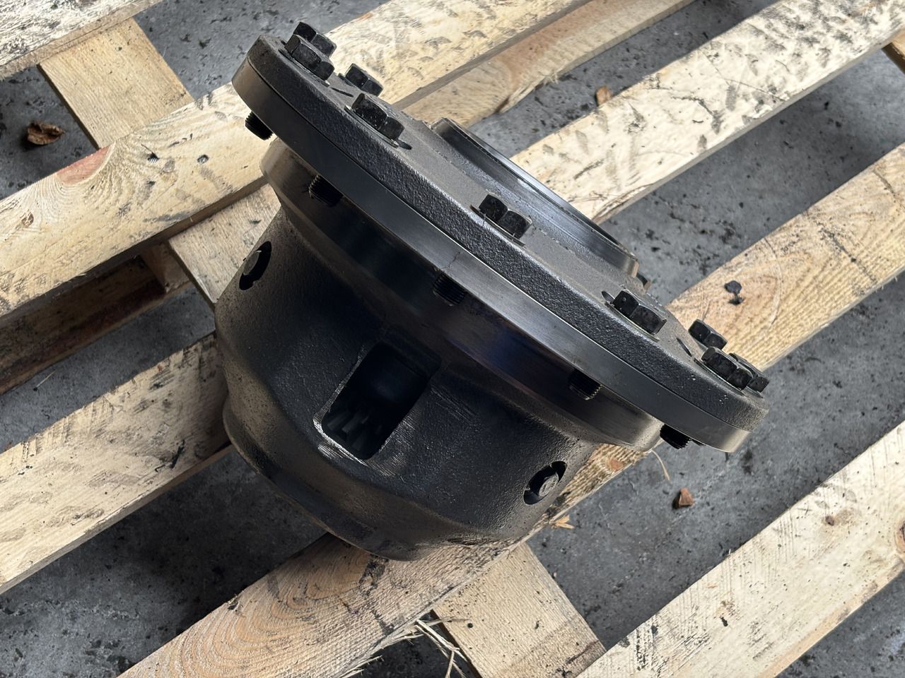 John Deere Mechanizm Różnicowy Reduktor R129583 R255179 R253935 R253934 R290636 - Dyferencjał do Maszyn rolniczych: zdjęcie 1 John Deere Mechanizm Różnicowy Reduktor R129583 R255179 R253935 R253934 R290636 - Dyferencjał do Maszyn rolniczych: zdjęcie 1