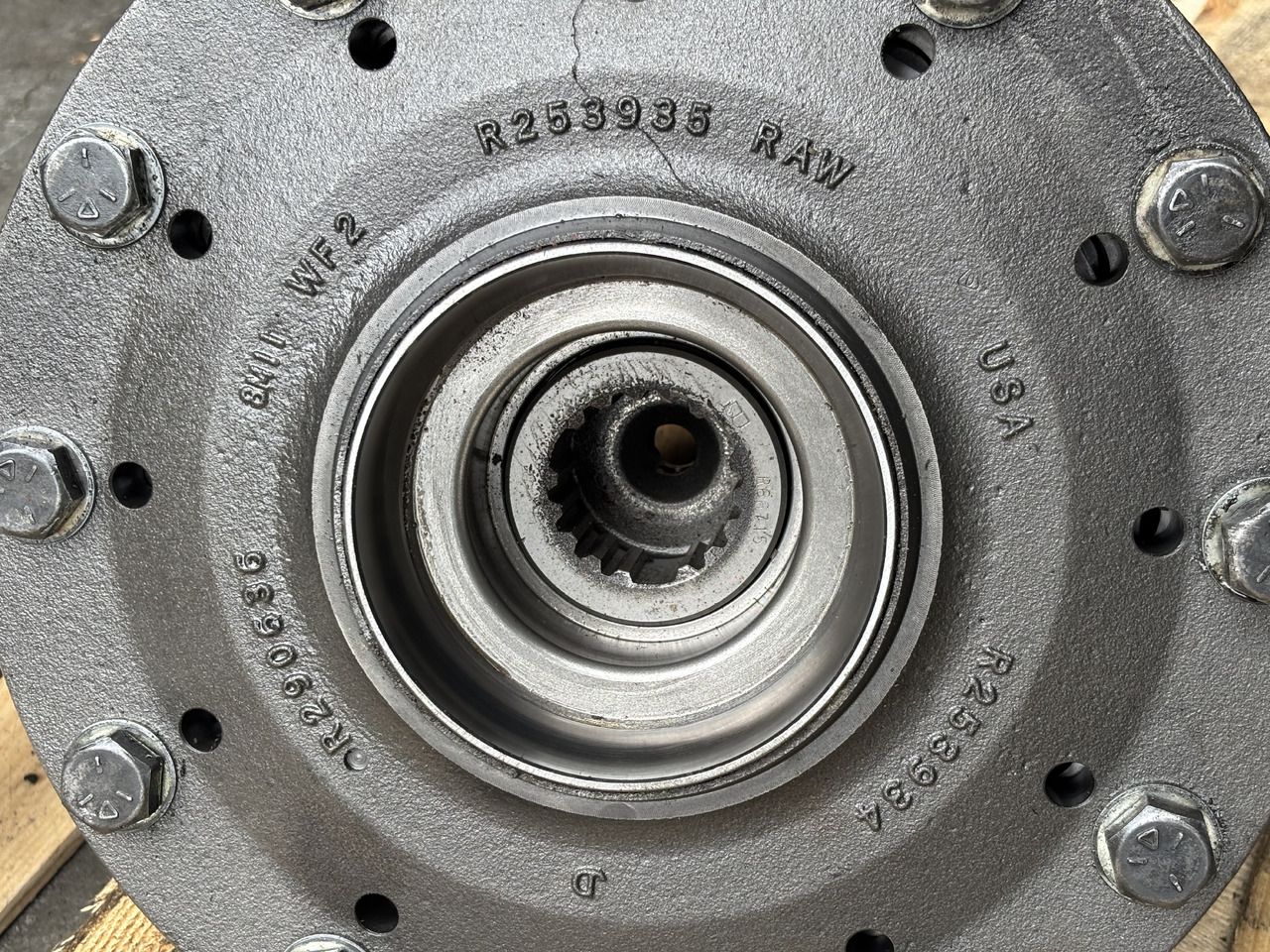 John Deere Mechanizm Różnicowy Reduktor R129583 R255179 R253935 R253934 R290636 - Dyferencjał do Maszyn rolniczych: zdjęcie 4 John Deere Mechanizm Różnicowy Reduktor R129583 R255179 R253935 R253934 R290636 - Dyferencjał do Maszyn rolniczych: zdjęcie 4