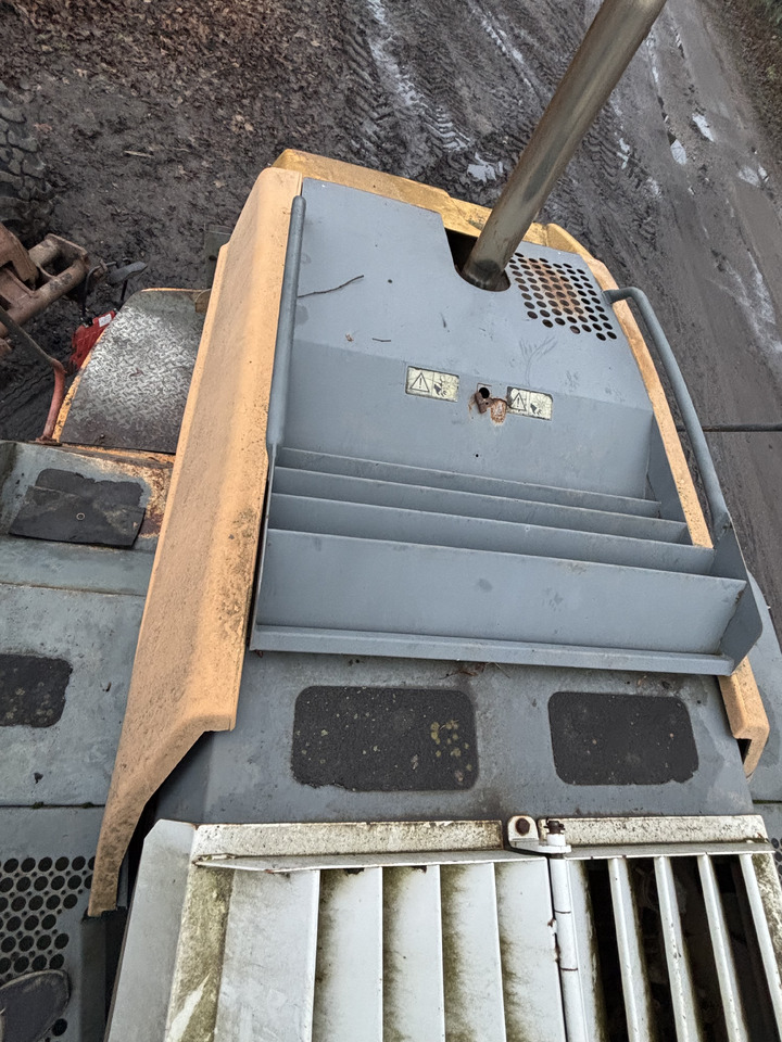 Liebherr 564 Opona Opony Felga Piasta Pompa Hydrauliczna Hydrostat Skrzynia Biegów CZĘŚCI - Felga do Maszyn rolniczych: zdjęcie 5 Liebherr 564 Opona Opony Felga Piasta Pompa Hydrauliczna Hydrostat Skrzynia Biegów CZĘŚCI - Felga do Maszyn rolniczych: zdjęcie 5