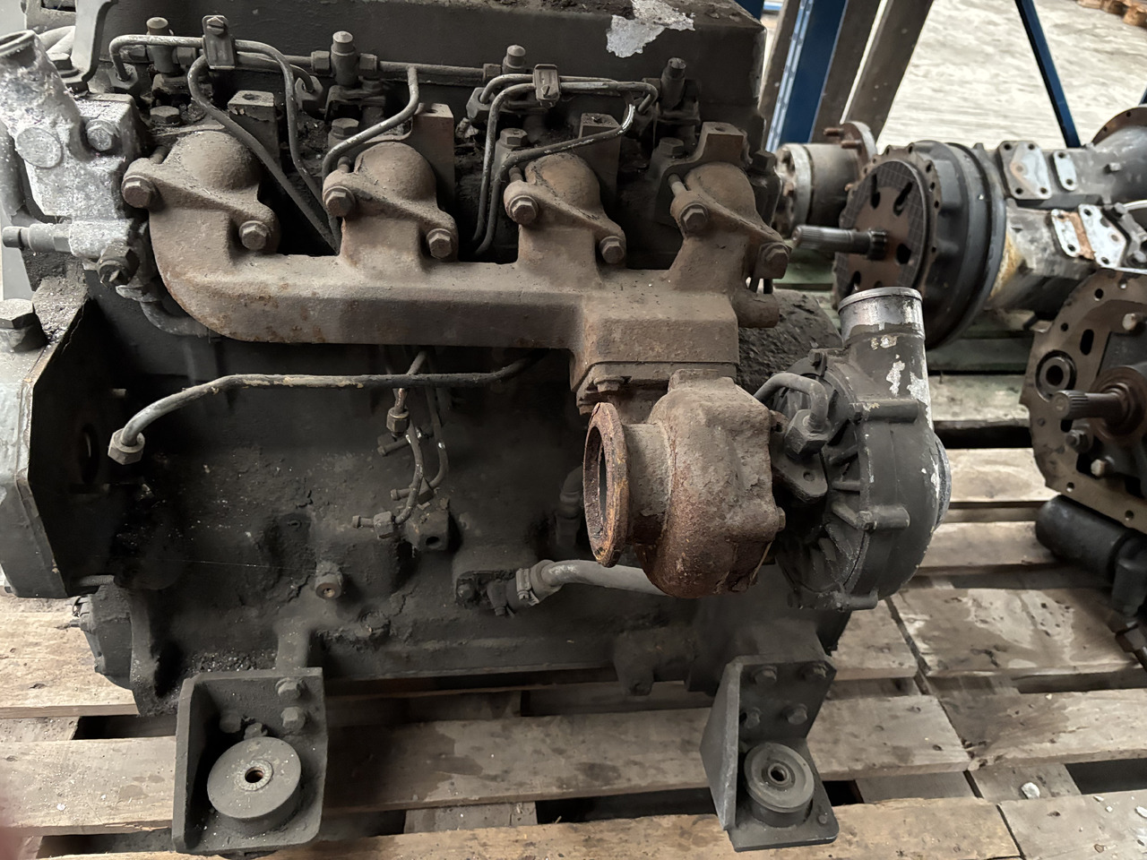 Liebherr D504 TI OI eII 97/68FA 2001/63 Silnik CZĘŚCI - Silnik do Maszyn rolniczych: zdjęcie 4 Liebherr D504 TI OI eII 97/68FA 2001/63 Silnik CZĘŚCI - Silnik do Maszyn rolniczych: zdjęcie 4