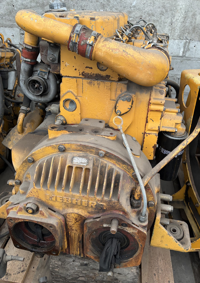 Liebherr D904T D 904 T Silnik Kompletny Blok Koło Zamachowe Wał Korbowy Pokrywa Miska CZĘŚCI - Koło zamachowe do Maszyn rolniczych: zdjęcie 4 Liebherr D904T D 904 T Silnik Kompletny Blok Koło Zamachowe Wał Korbowy Pokrywa Miska CZĘŚCI - Koło zamachowe do Maszyn rolniczych: zdjęcie 4