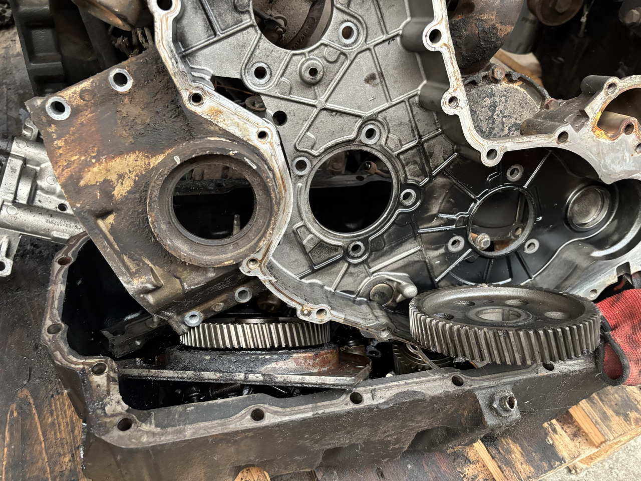 Manitou MLT 634-120 Perkins Silnik Blok Tryby Koło Pasowe Pokrywa Wał Korbowy CZĘŚCI - Wał korbowy do Maszyn rolniczych: zdjęcie 2 Manitou MLT 634-120 Perkins Silnik Blok Tryby Koło Pasowe Pokrywa Wał Korbowy CZĘŚCI - Wał korbowy do Maszyn rolniczych: zdjęcie 2