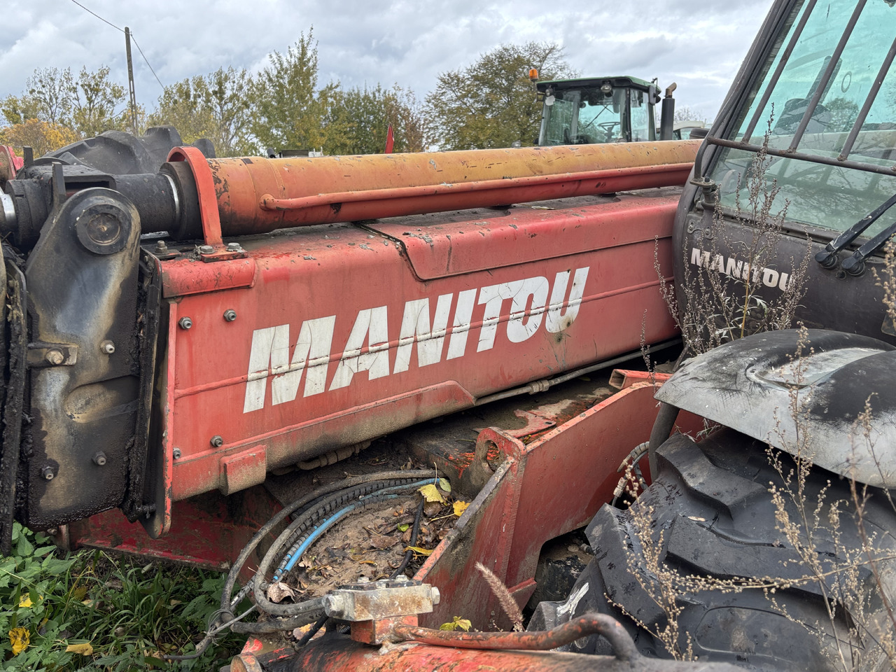 Manitou MT 1740 SLT - Ładowarka Teleskopowa - Nadkole Błotnik Owiewka Osłona - Nadwozie i zewnętrzne elementy do Maszyn budowlanych: zdjęcie 2 Manitou MT 1740 SLT - Ładowarka Teleskopowa - Nadkole Błotnik Owiewka Osłona - Nadwozie i zewnętrzne elementy do Maszyn budowlanych: zdjęcie 2