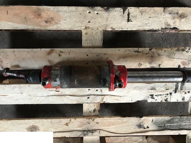 Manitou - Siłownik Skrętu - Siłownik hydrauliczny do Maszyn rolniczych: zdjęcie 2 Manitou - Siłownik Skrętu - Siłownik hydrauliczny do Maszyn rolniczych: zdjęcie 2