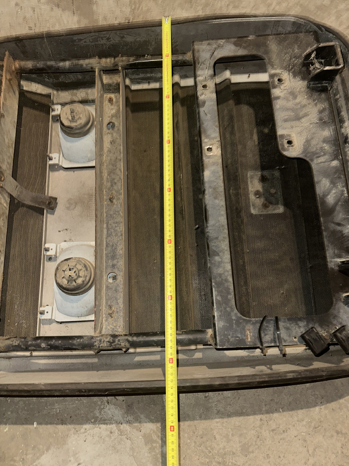 Kratka wlotu powietrza do Maszyn rolniczych Massey Ferguson 8110 - 8180 grill maska przednia: zdjęcie 6 Kratka wlotu powietrza do Maszyn rolniczych Massey Ferguson 8110 - 8180 grill maska przednia: zdjęcie 6