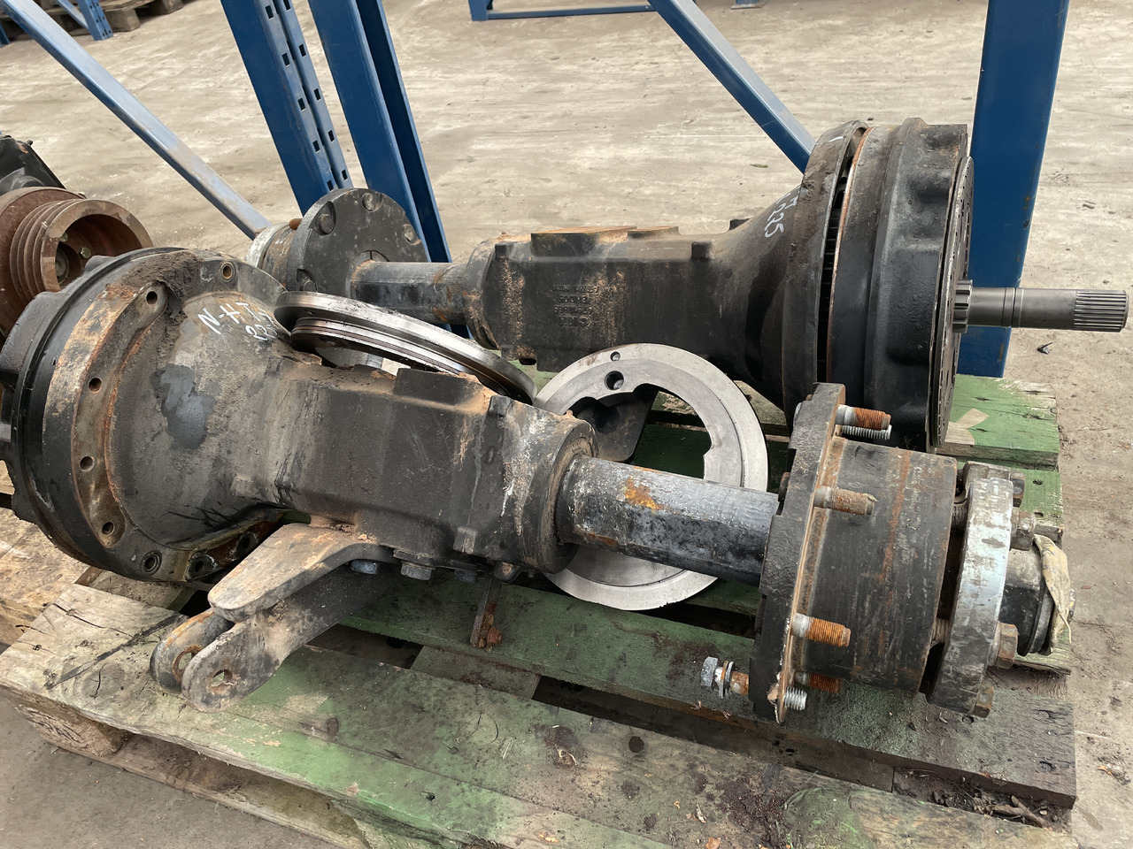 New Holland T6 - skrzynia biegów - części obudowa - Skrzynia biegów do Maszyn rolniczych: zdjęcie 5 New Holland T6 - skrzynia biegów - części obudowa - Skrzynia biegów do Maszyn rolniczych: zdjęcie 5