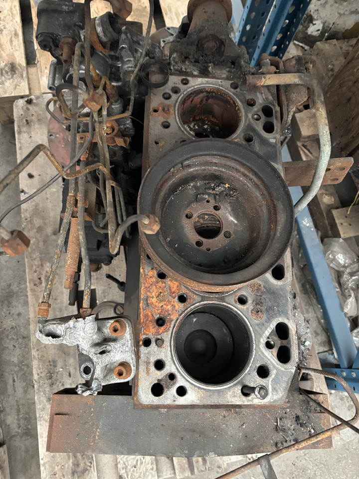 PERKINS ZZ50224 Blok Silnika A4.236 AT4.236 - Blok cylindrów do Maszyn rolniczych: zdjęcie 3 PERKINS ZZ50224 Blok Silnika A4.236 AT4.236 - Blok cylindrów do Maszyn rolniczych: zdjęcie 3