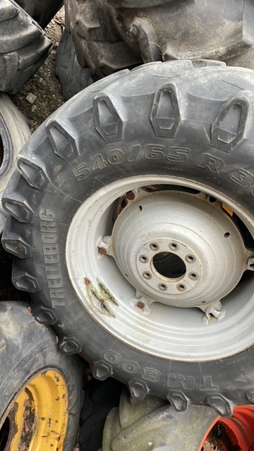 Same Rubin Lamborgini koła felgi 540/65R30 - Felga do Maszyn rolniczych: zdjęcie 3 Same Rubin Lamborgini koła felgi 540/65R30 - Felga do Maszyn rolniczych: zdjęcie 3