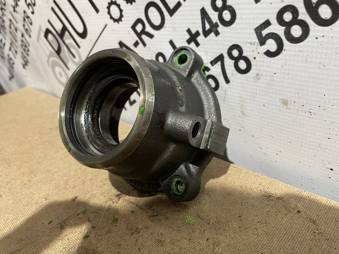 Valtra S354 Massey 8480 - skrzynia biegów - obudowa 903100490011 - Skrzynia biegów do Maszyn rolniczych: zdjęcie 2 Valtra S354 Massey 8480 - skrzynia biegów - obudowa 903100490011 - Skrzynia biegów do Maszyn rolniczych: zdjęcie 2