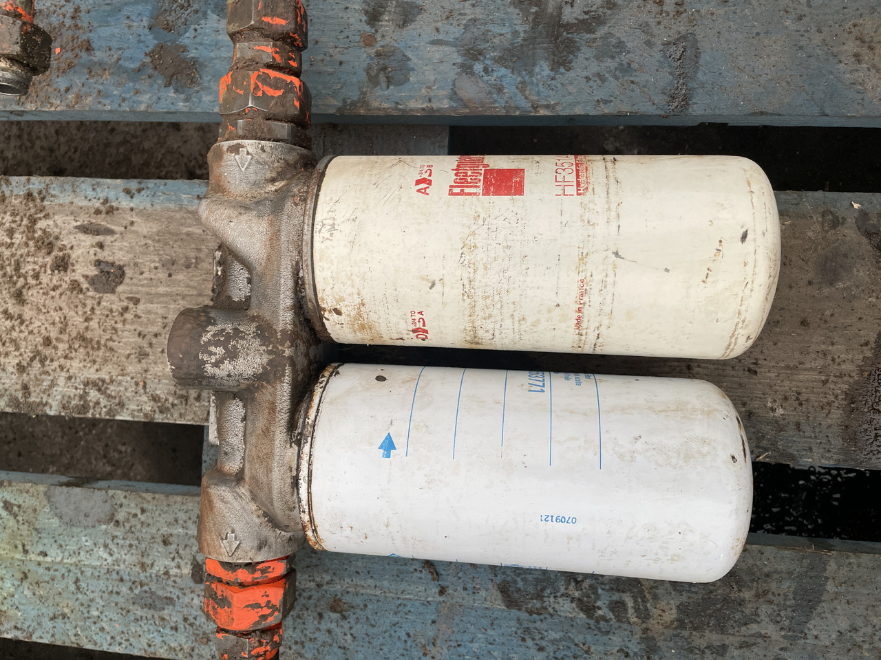 ZF 4PW45H1 Zettelmayer Volvo - skrzynia biegów - podstawa filtrów hydrauliki - Skrzynia biegów do Maszyn rolniczych: zdjęcie 1 ZF 4PW45H1 Zettelmayer Volvo - skrzynia biegów - podstawa filtrów hydrauliki - Skrzynia biegów do Maszyn rolniczych: zdjęcie 1