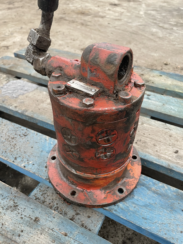 ZF 4PW45H1 Zettelmayer Volvo - skrzynia biegów - pompa tłokowa 8607955105 - Skrzynia biegów do Maszyn rolniczych: zdjęcie 1 ZF 4PW45H1 Zettelmayer Volvo - skrzynia biegów - pompa tłokowa 8607955105 - Skrzynia biegów do Maszyn rolniczych: zdjęcie 1