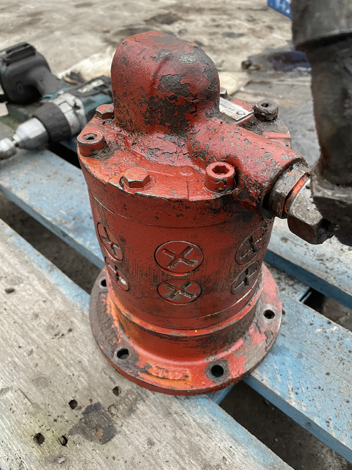 ZF 4PW45H1 Zettelmayer Volvo - skrzynia biegów - pompa tłokowa 8607955105 - Skrzynia biegów do Maszyn rolniczych: zdjęcie 2 ZF 4PW45H1 Zettelmayer Volvo - skrzynia biegów - pompa tłokowa 8607955105 - Skrzynia biegów do Maszyn rolniczych: zdjęcie 2