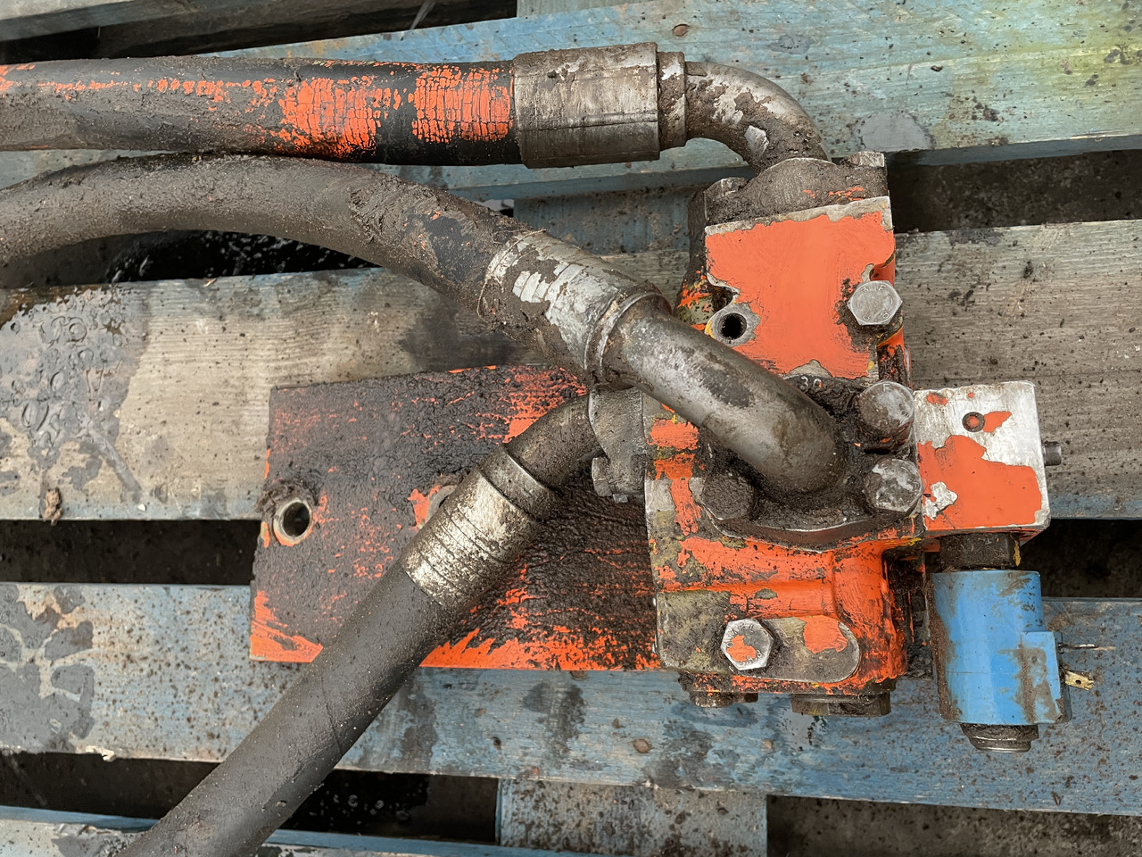 ZF 4PW45H1 Zettelmayer Volvo - skrzynia biegów - rozdzielacz hydrauliczny PUV07V7 - Skrzynia biegów do Maszyn rolniczych: zdjęcie 1 ZF 4PW45H1 Zettelmayer Volvo - skrzynia biegów - rozdzielacz hydrauliczny PUV07V7 - Skrzynia biegów do Maszyn rolniczych: zdjęcie 1