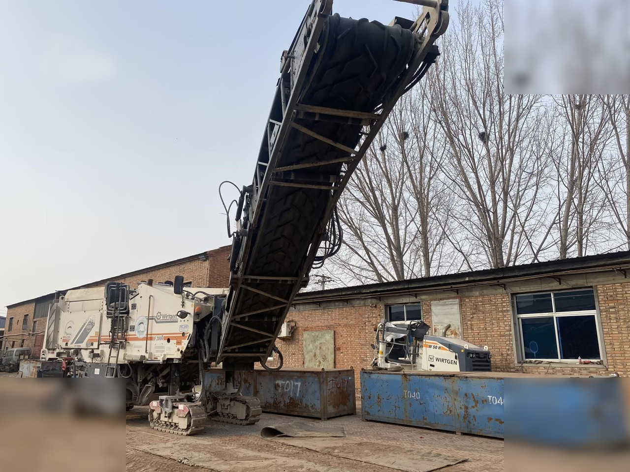 2013 WIRTGEN W2000 - Frezarka do asfaltu: zdjęcie 3 2013 WIRTGEN W2000 - Frezarka do asfaltu: zdjęcie 3