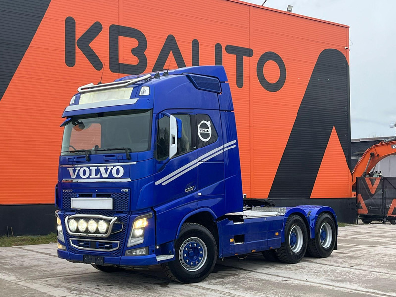 Volvo FH 16 750 6x4 RETARDER / HYDRAULICS / TANDEM AXLE LIFT - Ciągnik siodłowy: zdjęcie 1 Volvo FH 16 750 6x4 RETARDER / HYDRAULICS / TANDEM AXLE LIFT - Ciągnik siodłowy: zdjęcie 1