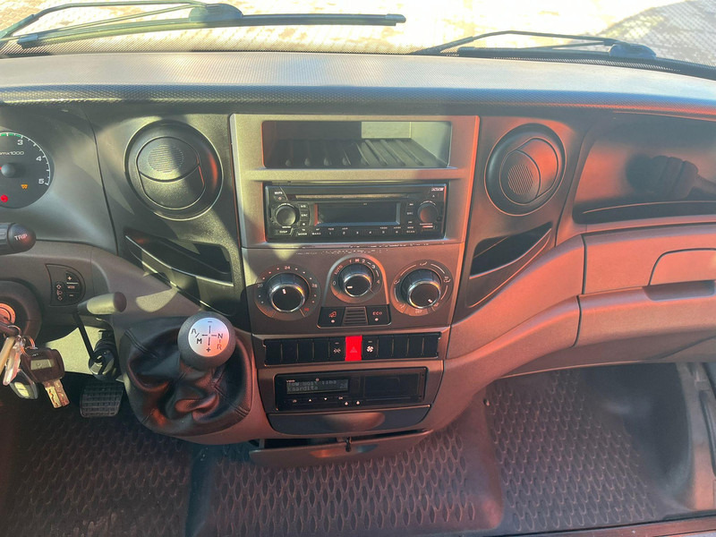 Iveco Indcar Wing 4x2 23 SEATS / AC / WEBASTO Iveco Indcar Wing 4x2 23 SEATS / AC / WEBASTO: zdjęcie 12