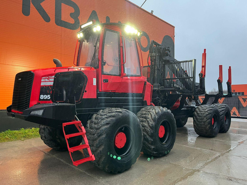 Komatsu 895 8x8 LOADFLEX / CRANE 165F - Przyczepa leśna: zdjęcie 2 Komatsu 895 8x8 LOADFLEX / CRANE 165F - Przyczepa leśna: zdjęcie 2