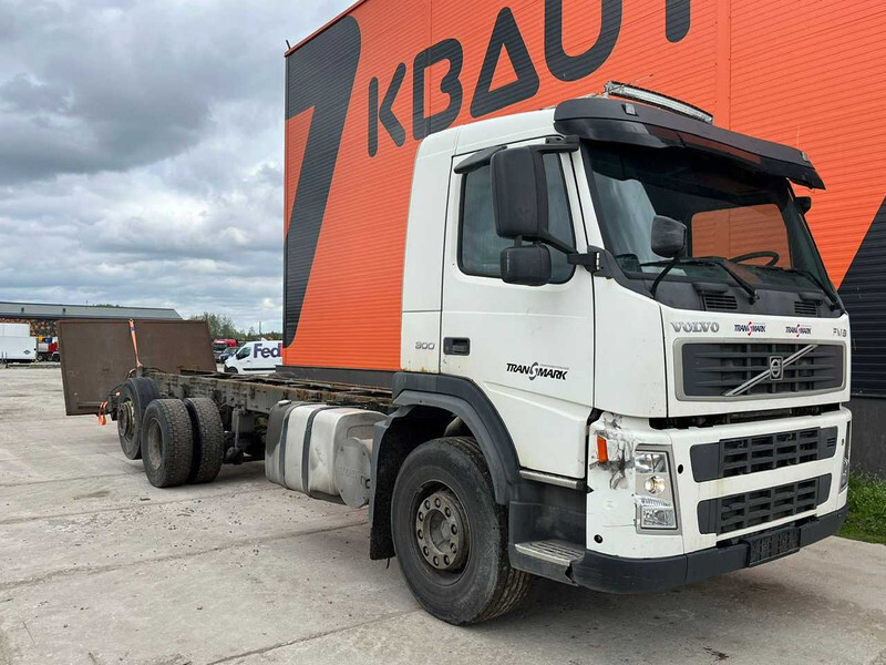 Volvo FM 9 300 6x2 CHASSIS L=8779 mm - Samochód ciężarowe pod zabudowę: zdjęcie 4 Volvo FM 9 300 6x2 CHASSIS L=8779 mm - Samochód ciężarowe pod zabudowę: zdjęcie 4