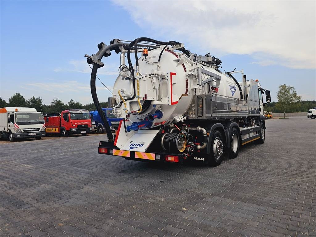 MAN JUROP VJC9 / 5 2010 WUKO for collecting liquid was MAN JUROP VJC9 / 5 2010 WUKO for collecting liquid was: zdjęcie 6 MAN JUROP VJC9 / 5 2010 WUKO for collecting liquid was MAN JUROP VJC9 / 5 2010 WUKO for collecting liquid was: zdjęcie 6