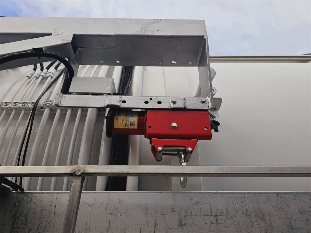 MAN JUROP VJC9 / 5 2010 WUKO for collecting liquid was MAN JUROP VJC9 / 5 2010 WUKO for collecting liquid was: zdjęcie 20 MAN JUROP VJC9 / 5 2010 WUKO for collecting liquid was MAN JUROP VJC9 / 5 2010 WUKO for collecting liquid was: zdjęcie 20