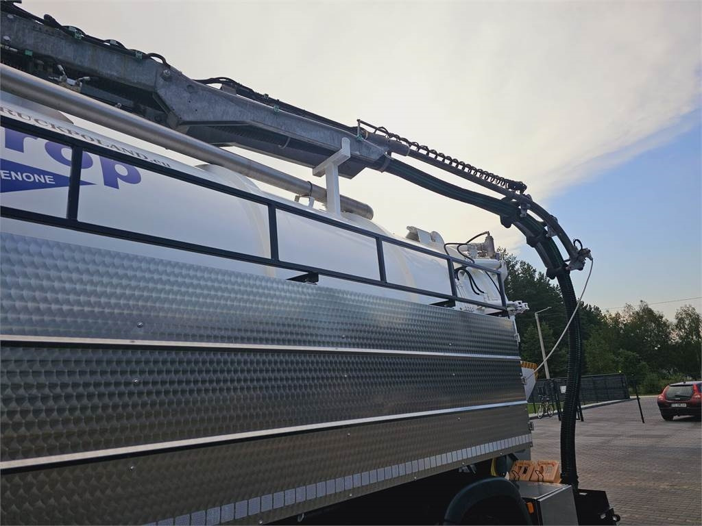 MAN JUROP VJC9 / 5 2010 WUKO for collecting liquid was MAN JUROP VJC9 / 5 2010 WUKO for collecting liquid was: zdjęcie 13 MAN JUROP VJC9 / 5 2010 WUKO for collecting liquid was MAN JUROP VJC9 / 5 2010 WUKO for collecting liquid was: zdjęcie 13