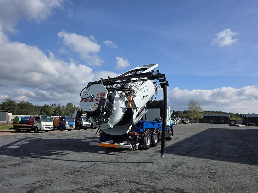 Renault 6x4 WUKO RIVARD RECYTLING for collecting liquid wa - Samochód asenizacyjny: zdjęcie 1 Renault 6x4 WUKO RIVARD RECYTLING for collecting liquid wa - Samochód asenizacyjny: zdjęcie 1