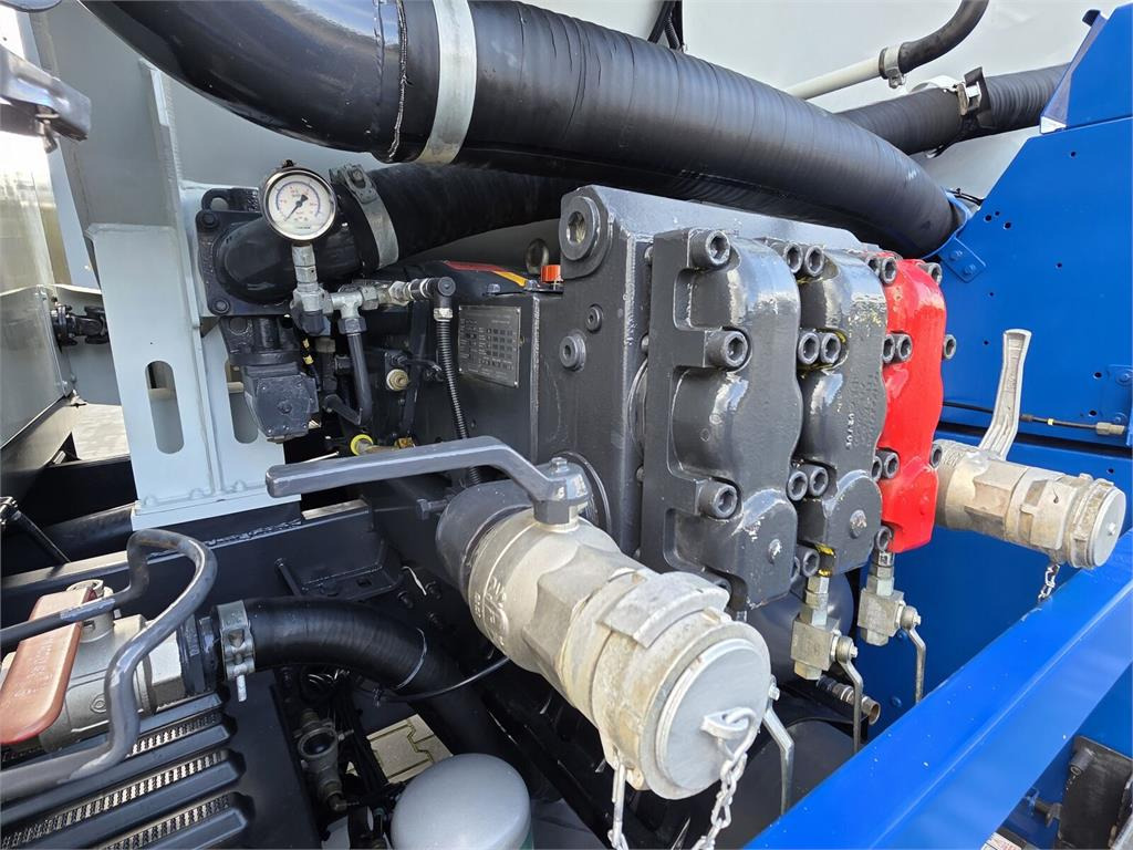 Renault for collecting liquid waste Renault for collecting liquid waste: zdjęcie 13 Renault for collecting liquid waste Renault for collecting liquid waste: zdjęcie 13