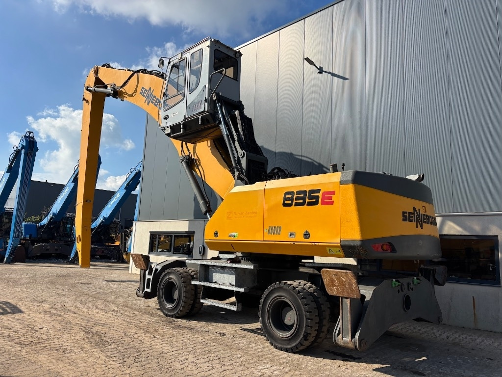 Sennebogen 835 - 835M - 835E - 835 E - Koparka przeładunkowa: zdjęcie 2 Sennebogen 835 - 835M - 835E - 835 E - Koparka przeładunkowa: zdjęcie 2