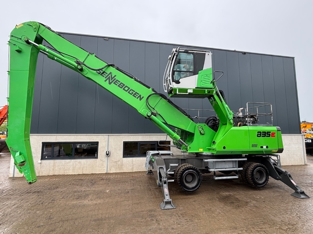 Sennebogen 835 M - 835 E - 835E - 835M - Koparka przeładunkowa: zdjęcie 2 Sennebogen 835 M - 835 E - 835E - 835M - Koparka przeładunkowa: zdjęcie 2