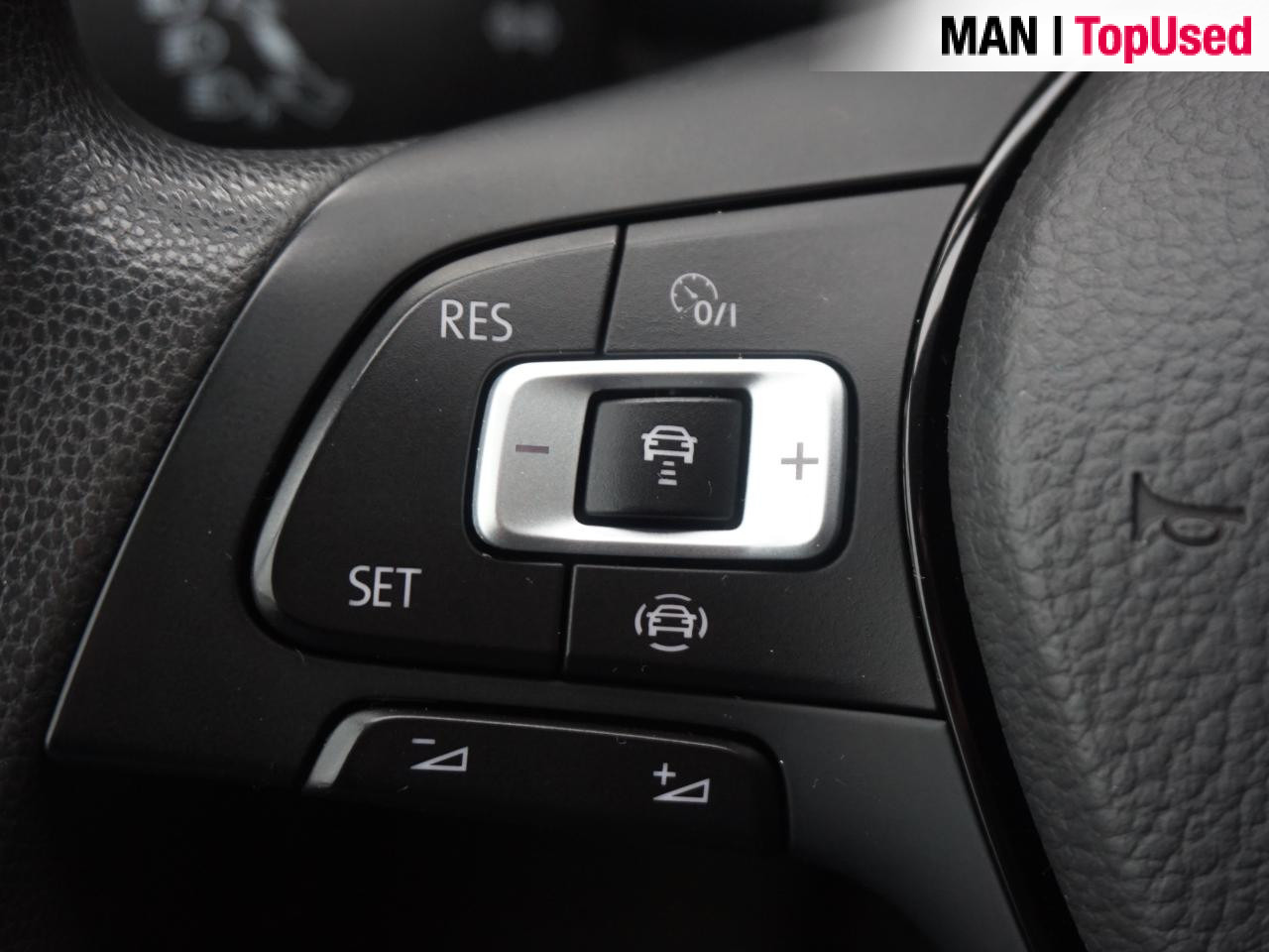 VOLKSWAGEN Crafter 35 2.0 TDI L4H3 Highline - Furgon: zdjęcie 2 VOLKSWAGEN Crafter 35 2.0 TDI L4H3 Highline - Furgon: zdjęcie 2